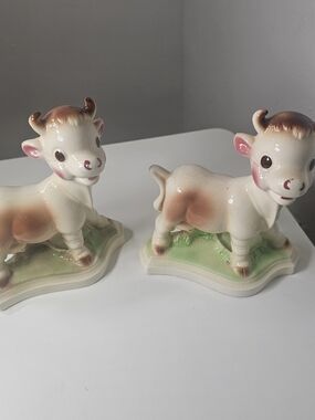 Vintage Ceramic Calf Figurine Pair - Cream and Brown